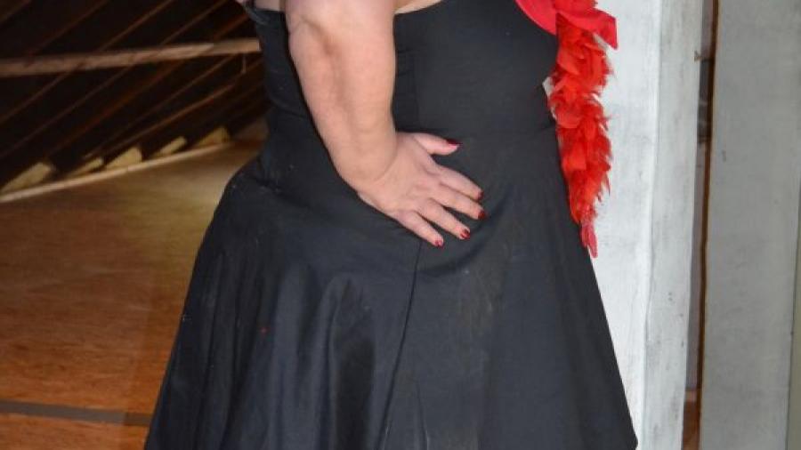 Rot-schwarzes Retrokleid 2