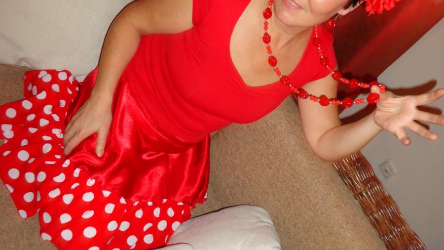 Oma s****zt die Beine - Bilder