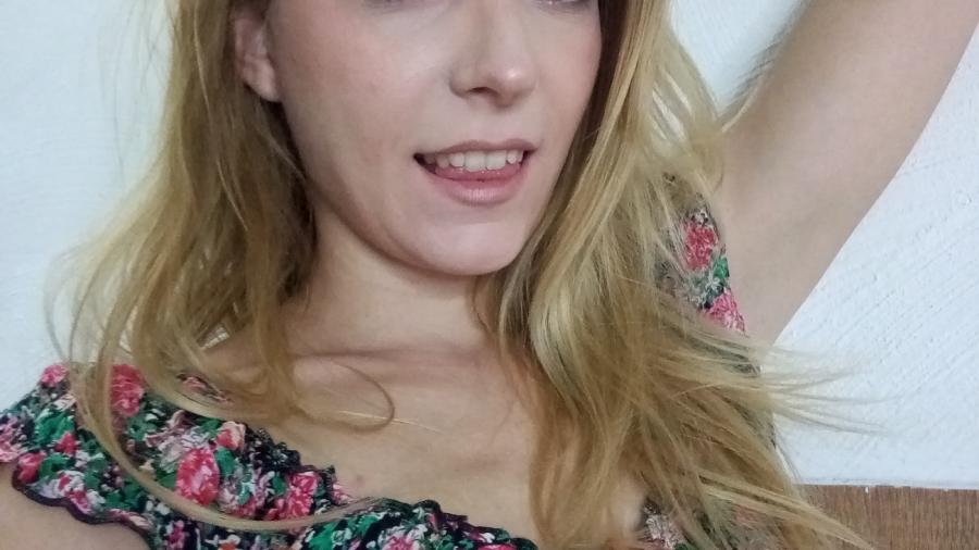 Reißverschlussjeans, Hotpants + Ahegao