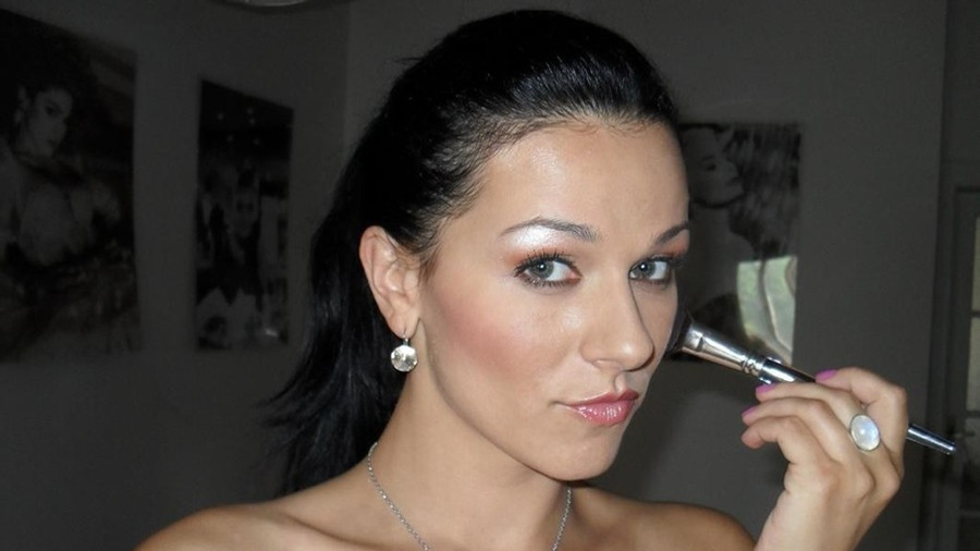 Bilder aus dem Bad und Schlafzimmer