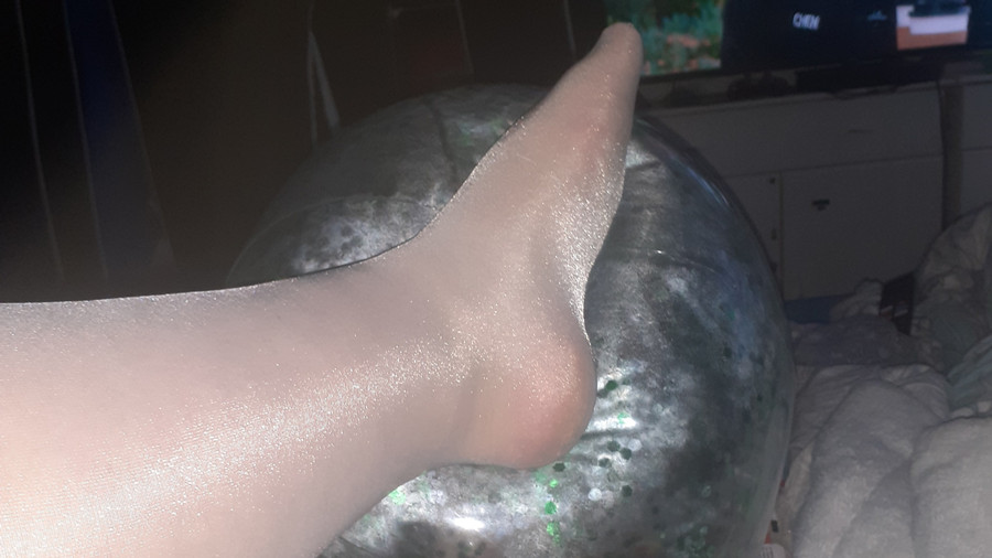 Wasserball und Nylons