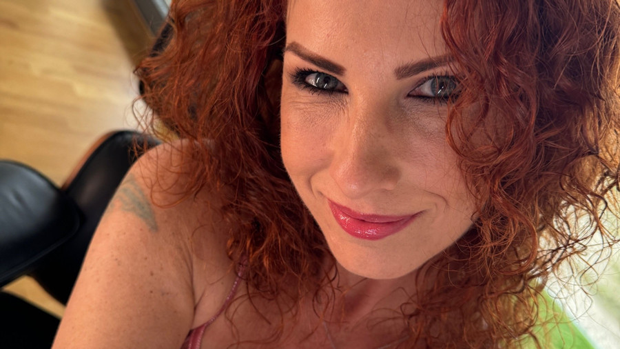 Erst schau mir in meine blauen Augen