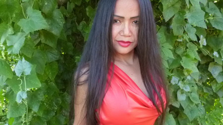 ich mag rot du auch oder ?oder lieber den inhalt ? ;-)