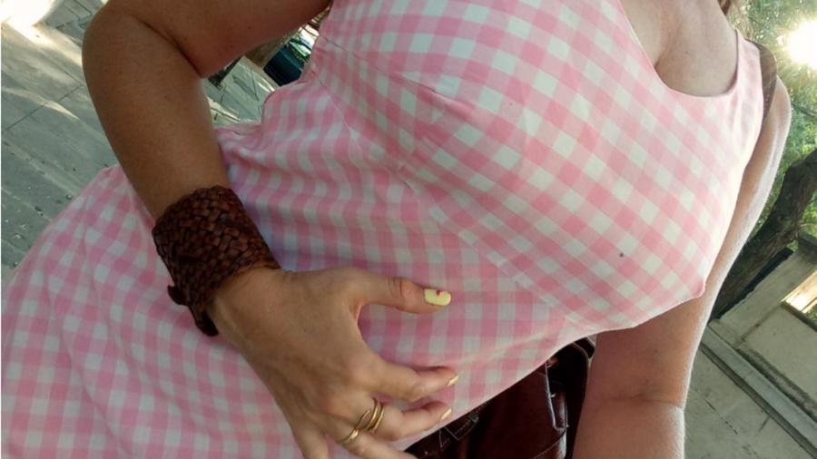 Fotografien von M***hi, T****n und Füßen