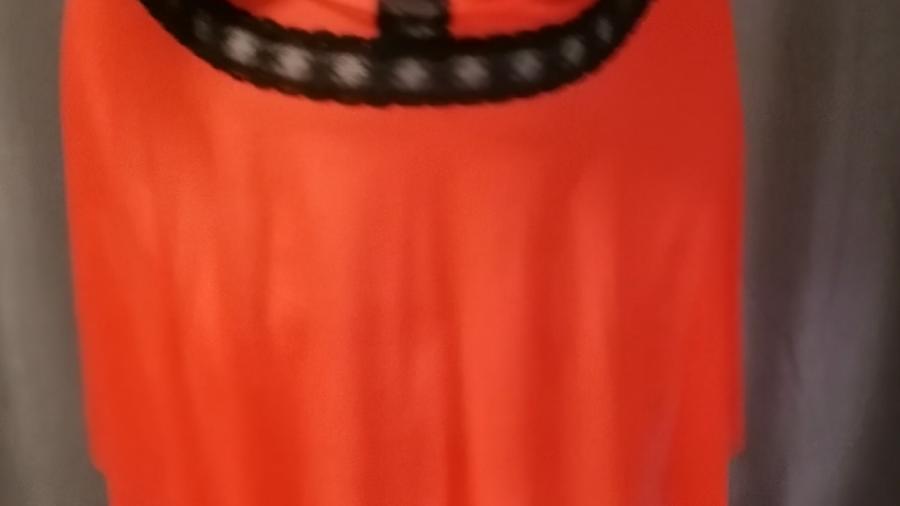 ganz in rot hab ich not,,, schau mal rein wird das was sein