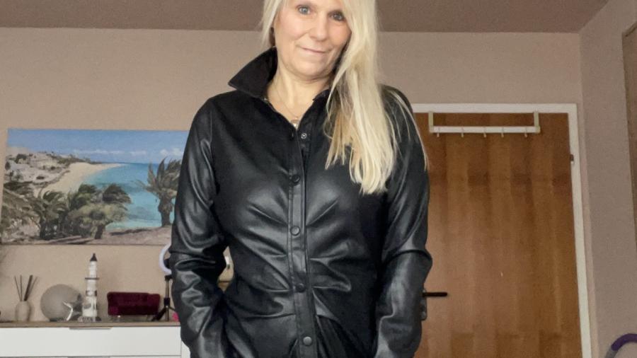 Schwarzes Lederkleid