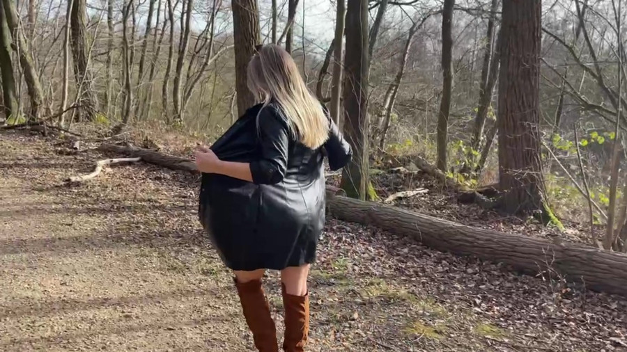 Strip beim Spaziergang