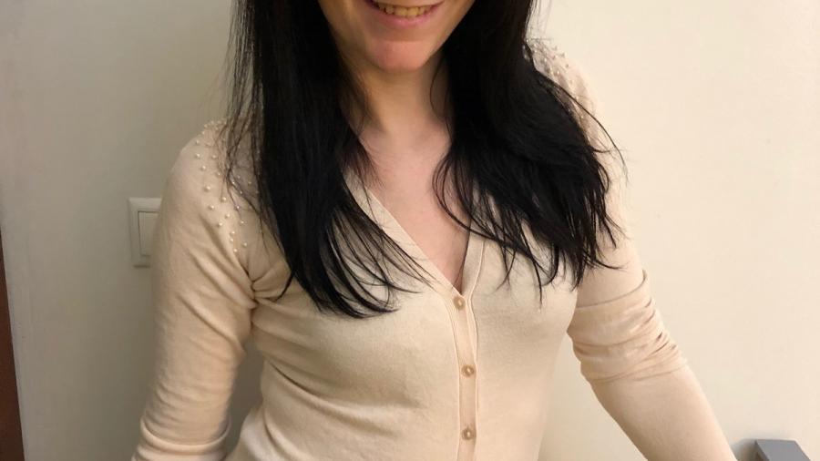 Ich ziehe die L****N weit aus einander...