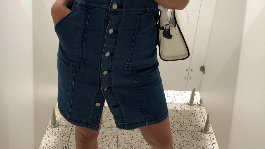 Ich machs mir gerade selber im Badezimmer