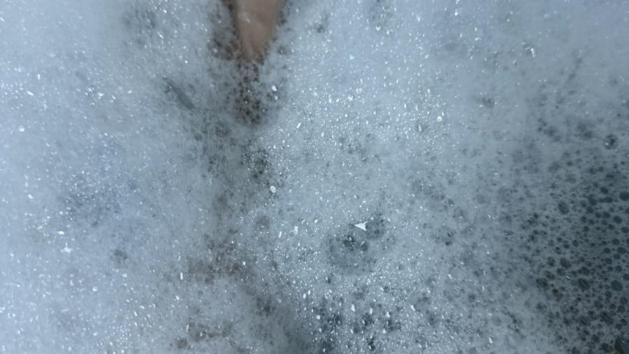 Auch Lust auf ein g***es Bad?