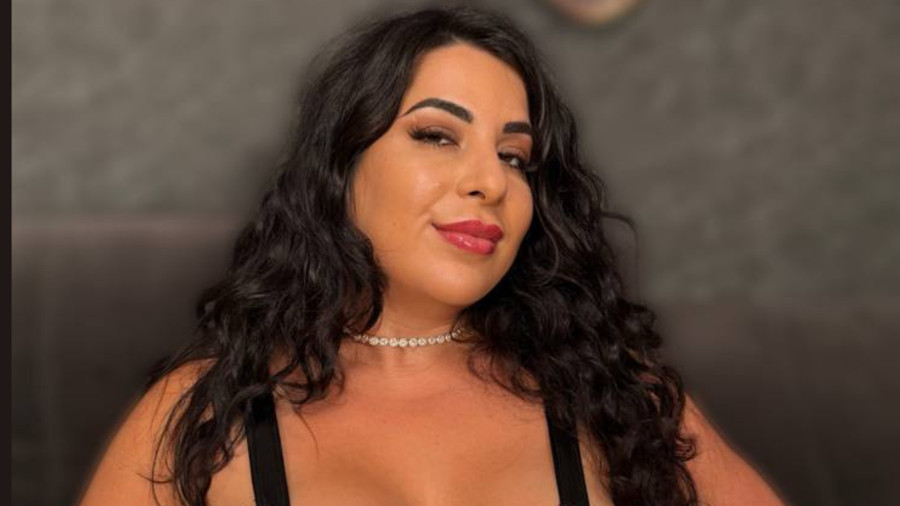 Silberne Göttin der Kontrolle knie nieder vor Deiner Zukunft